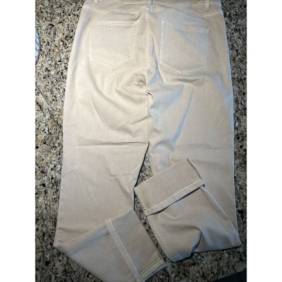 J Jill Women's Denim High Rise Cropped Roll Cuff Jean Tan Size 8T Slight Stretch - Picture 5 of 7